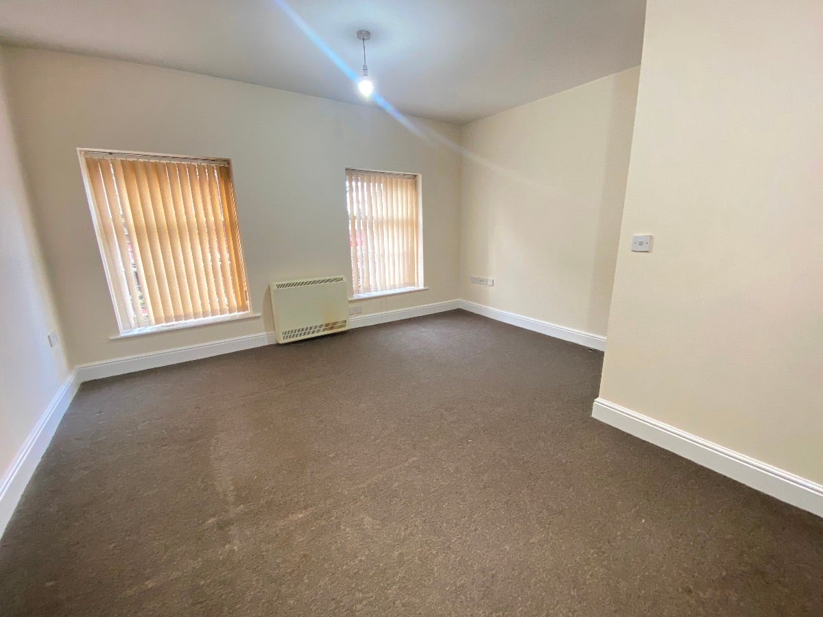 Flat Upper Hope Place in Liverpool