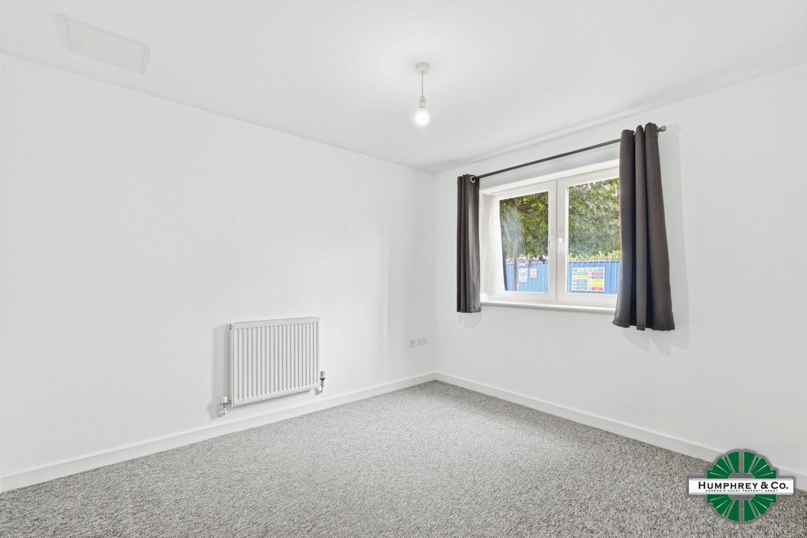 Flat Hibbert Road in Greater London