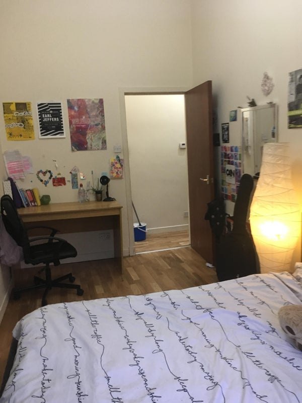 Flat Sauchiehall Street in Glasgow