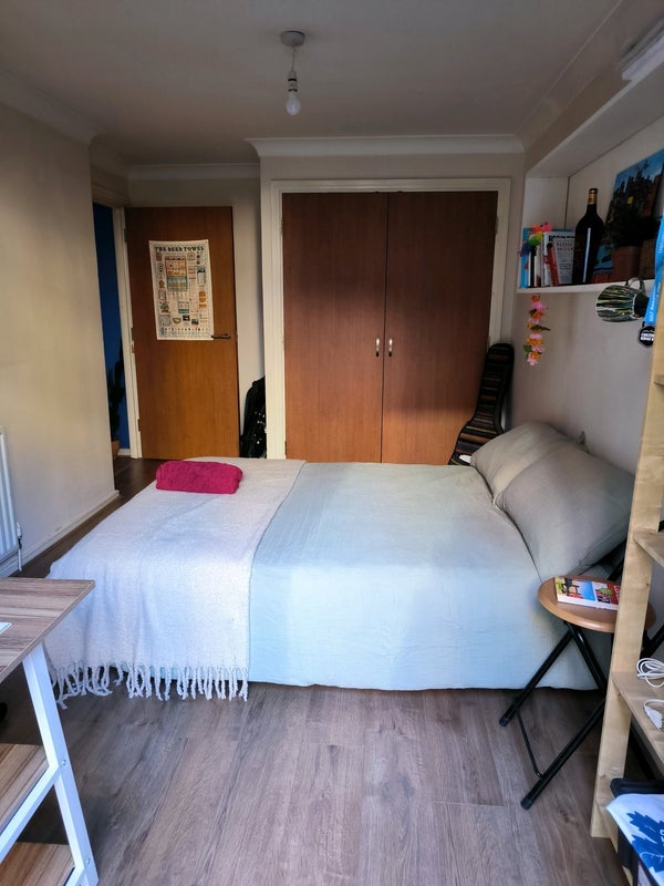 Room Monteagle Way in Greater London