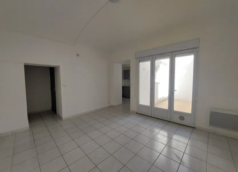 Flat Rue des Remparts in Lunel