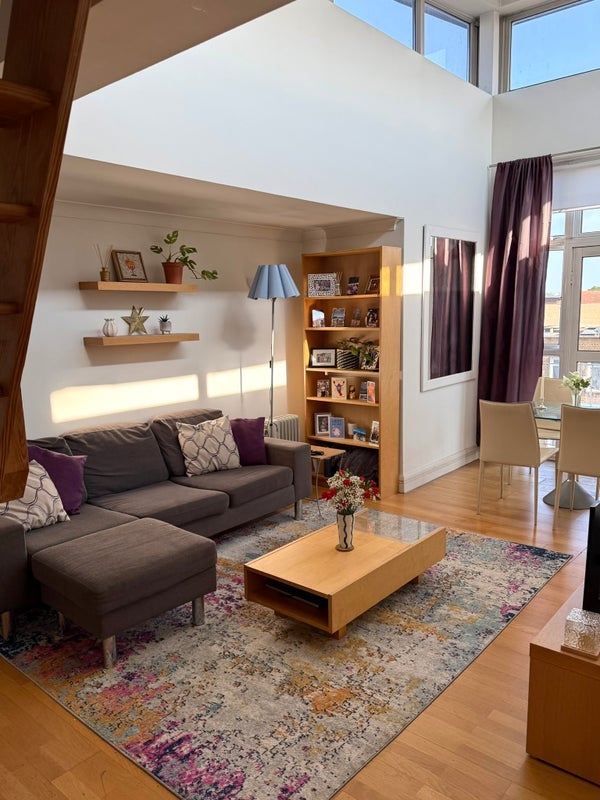 Room Clapham High Street in Greater London