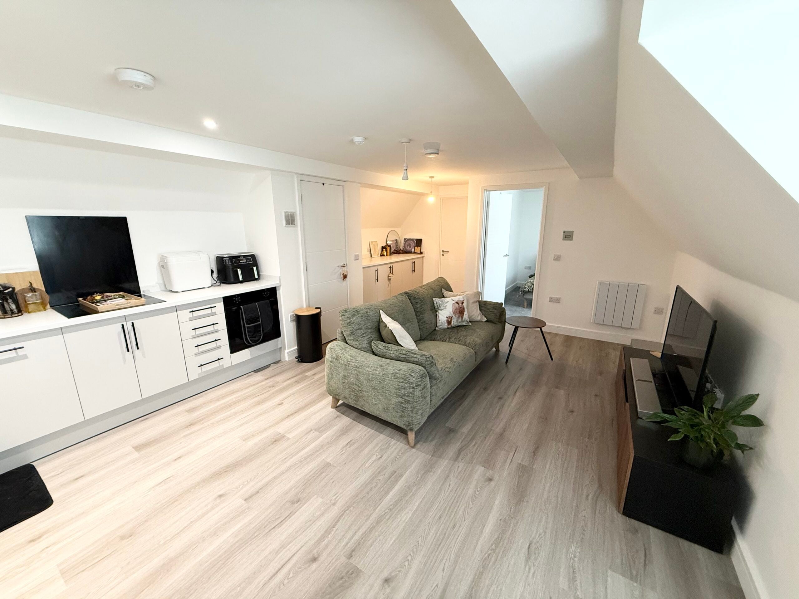 Flat Swain Court in Peterborough