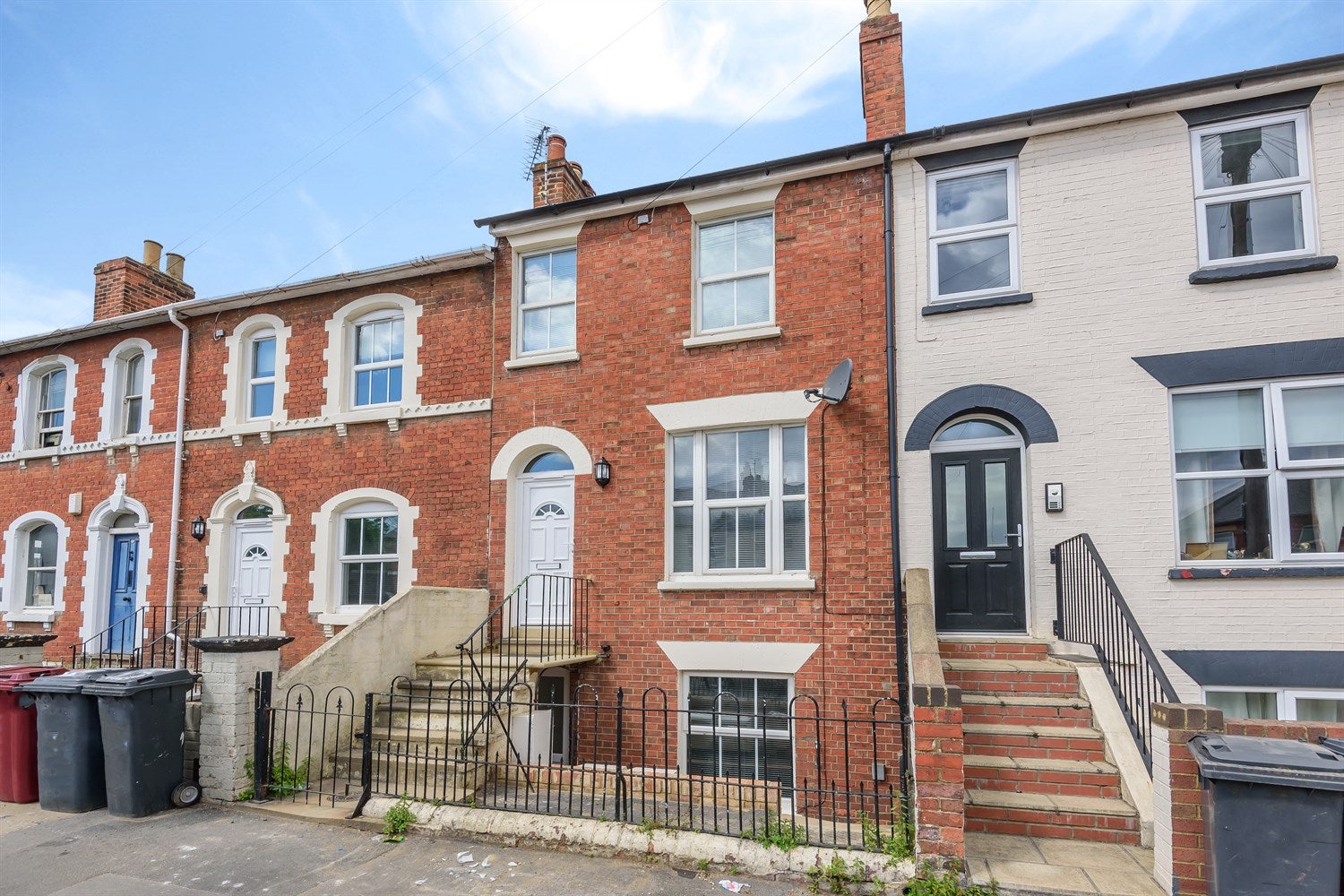 Flat Malthouse Lane in Reading