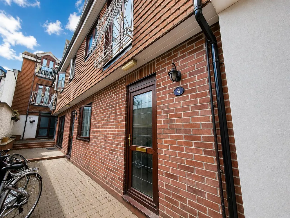 Flat Bartholomew Street East in Exeter