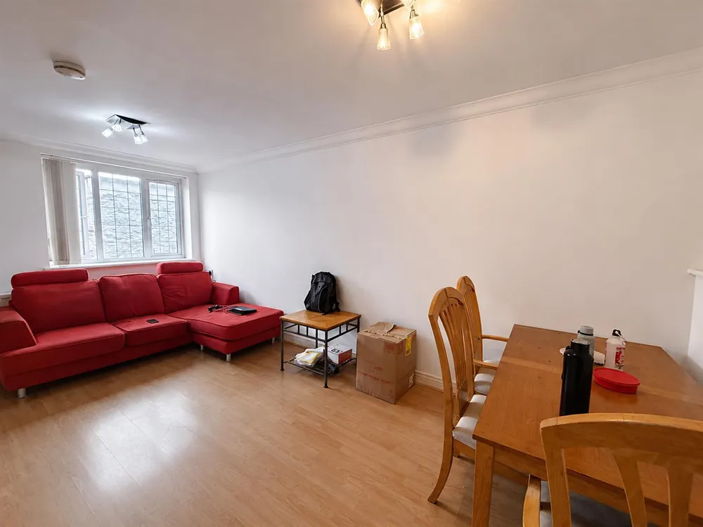 Flat Bartholomew Street East in Exeter
