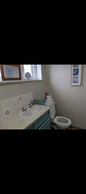 Room Dowdeswell Close in Greater London