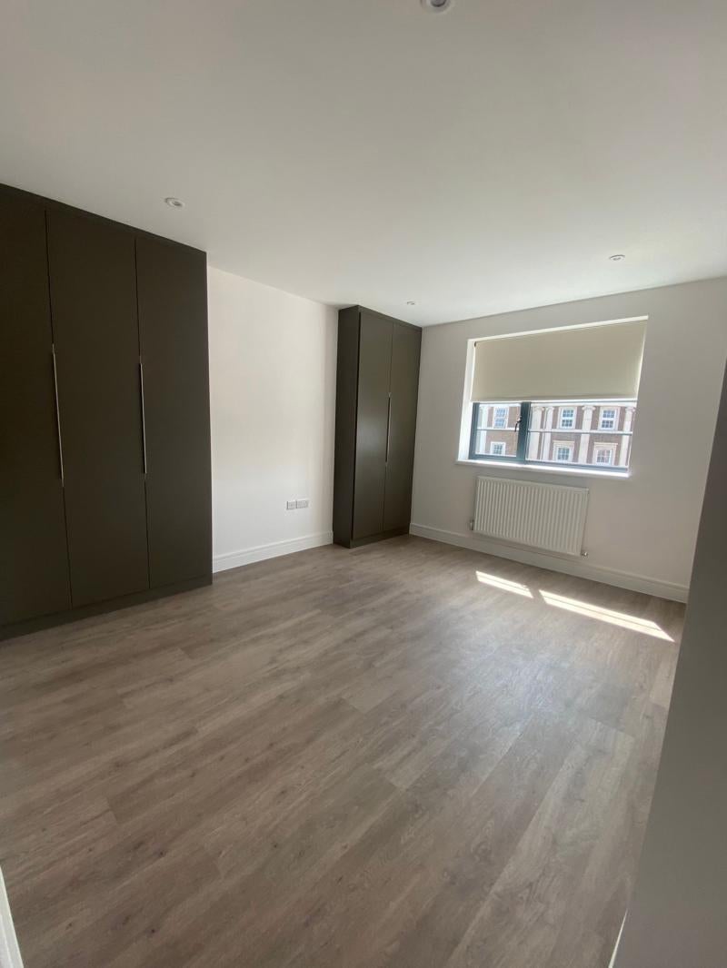 Flat Albert Embankment in Greater London