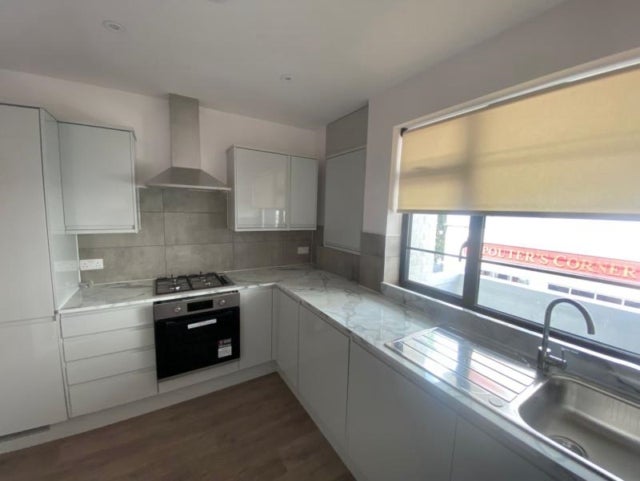 Flat Albert Embankment in Greater London