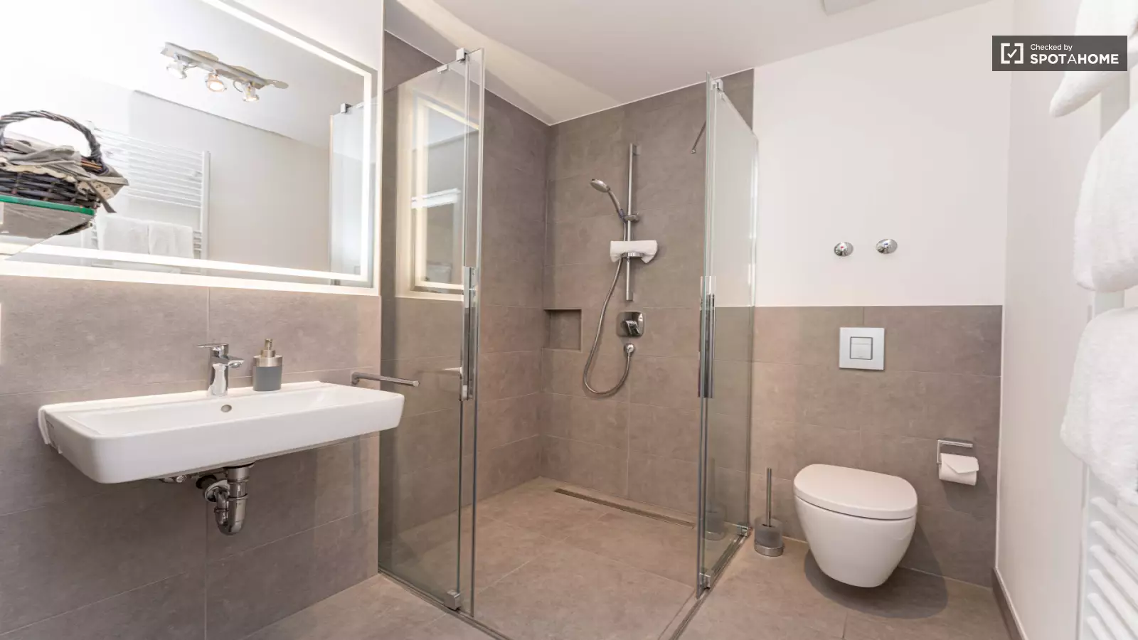 Wohnung Brunnenstraße in Berlin