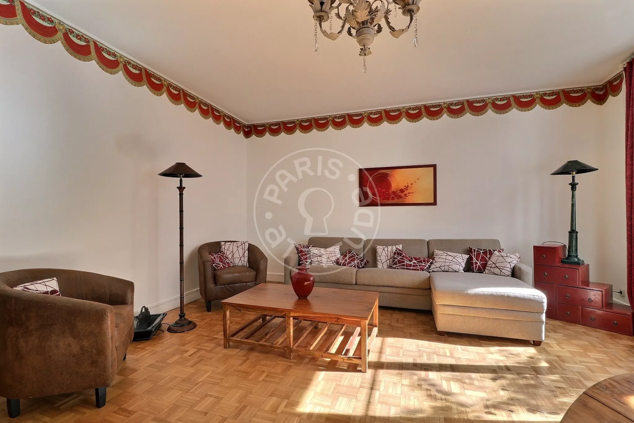 Appartement Rue Philibert Delorme à Paris