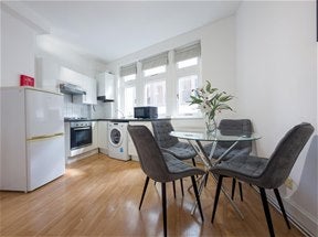 Flat High Holborn in Greater London