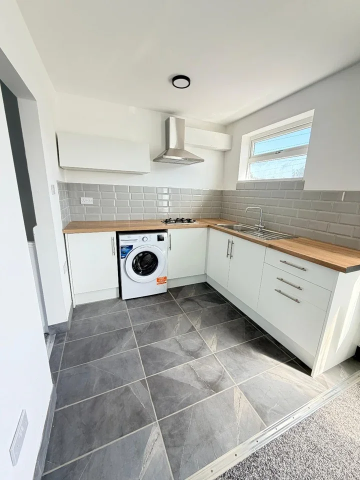 Flat Burnaby Road in Coventry