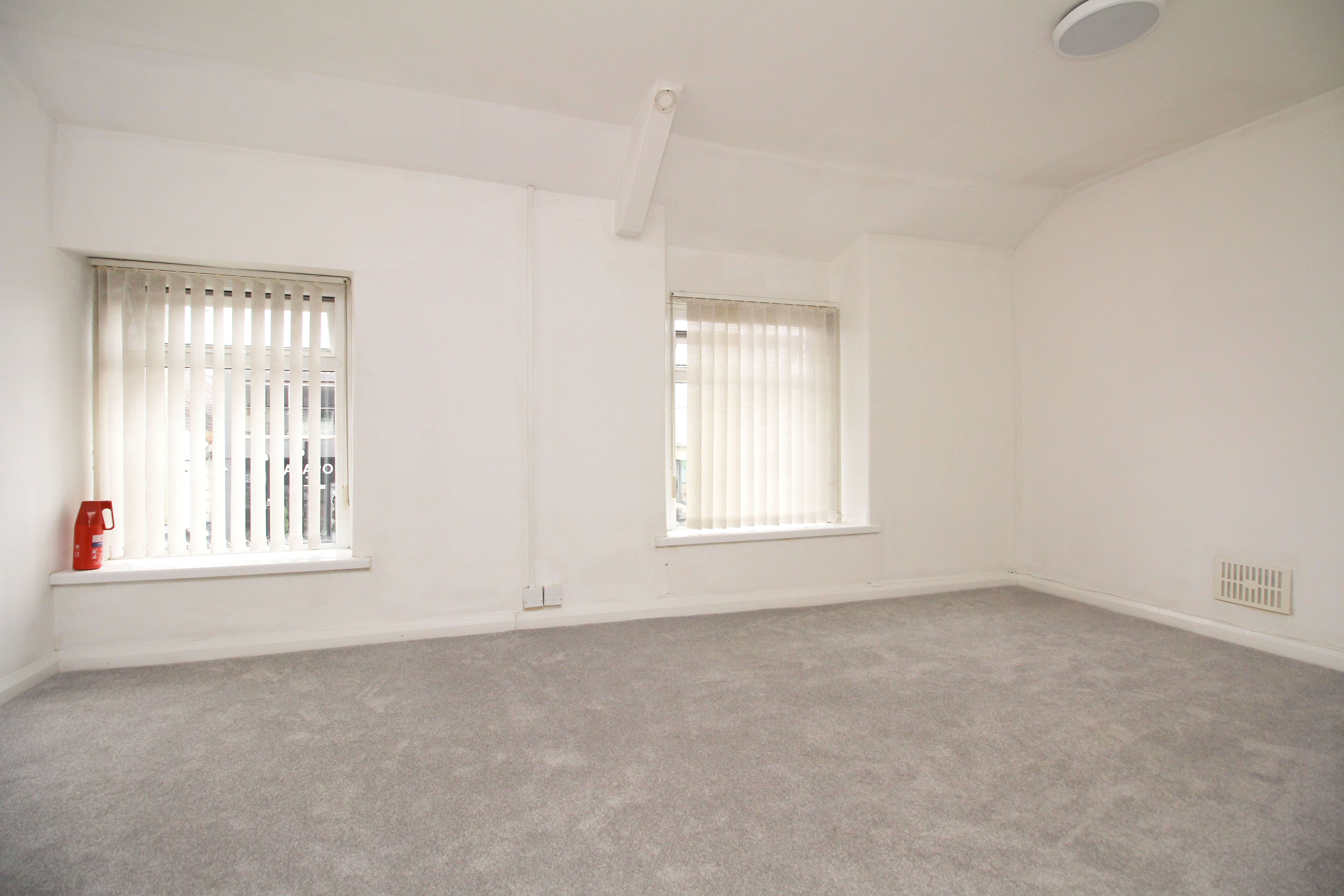 Flat Talbot Road in Pontyclun