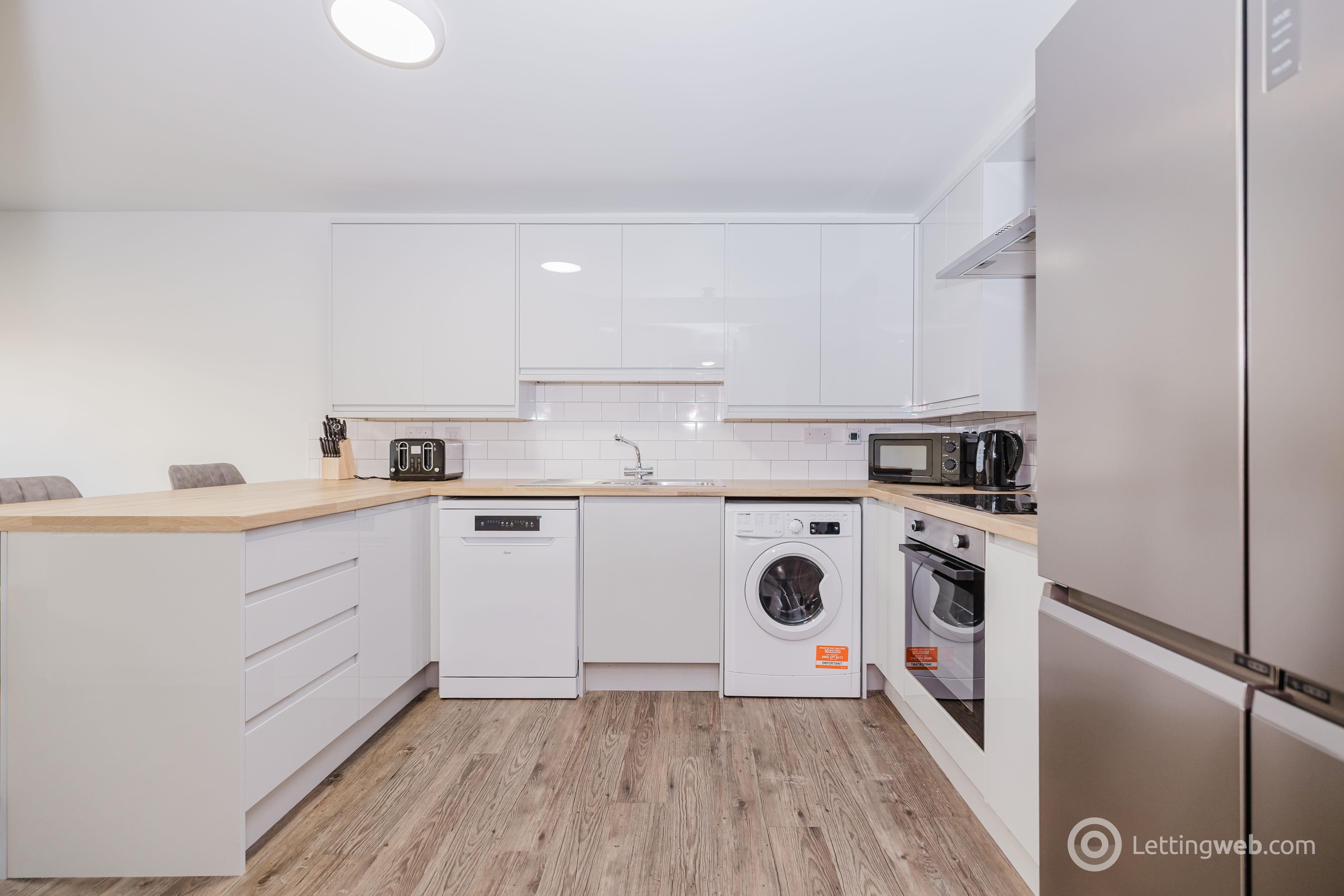 Flat West Bryson Road in City of Edinburgh