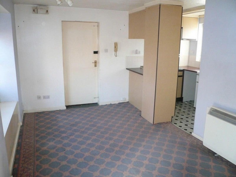 Flat Somerville in Peterborough