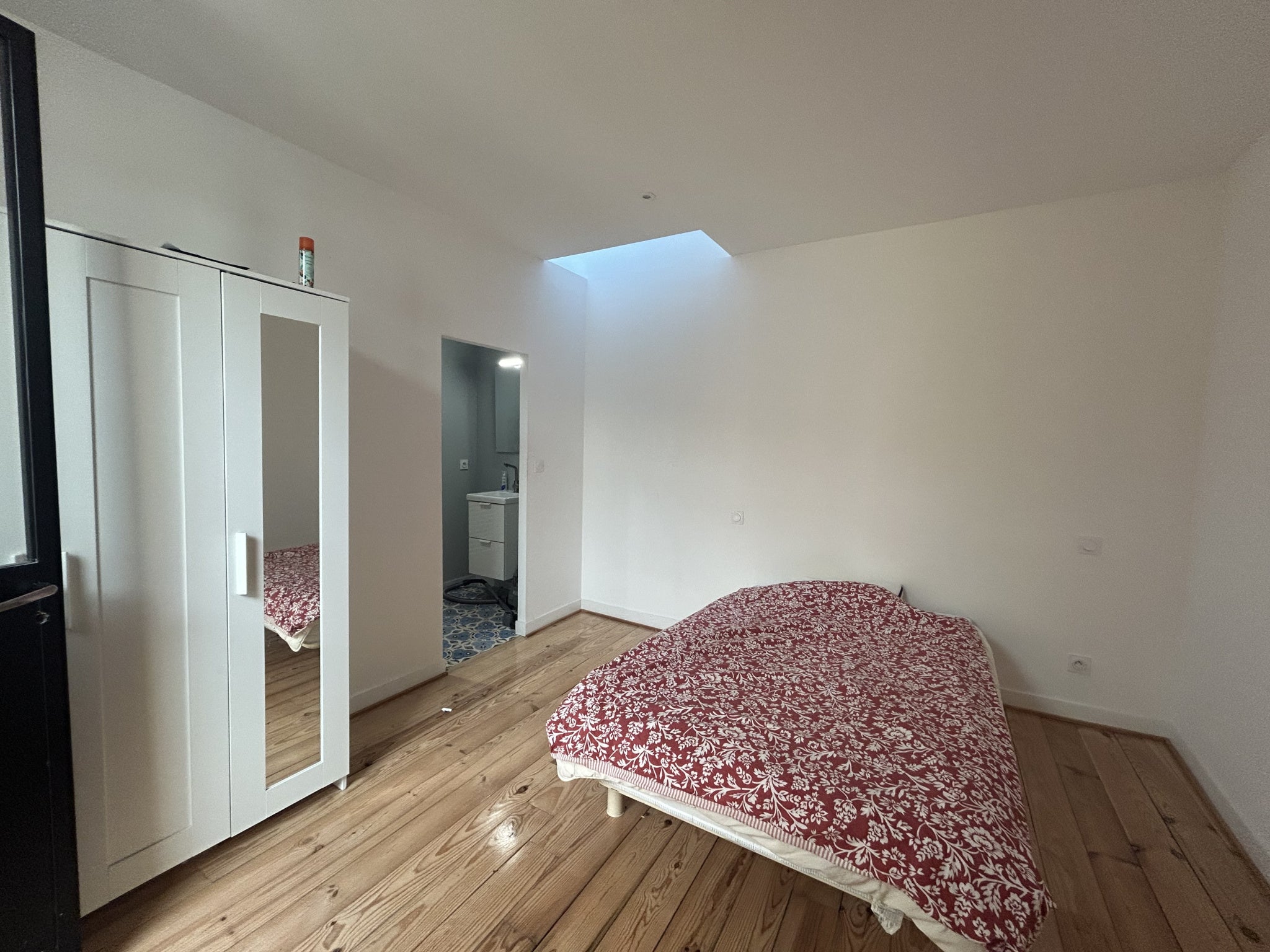 Flat Quai Deschamps in Bordeaux