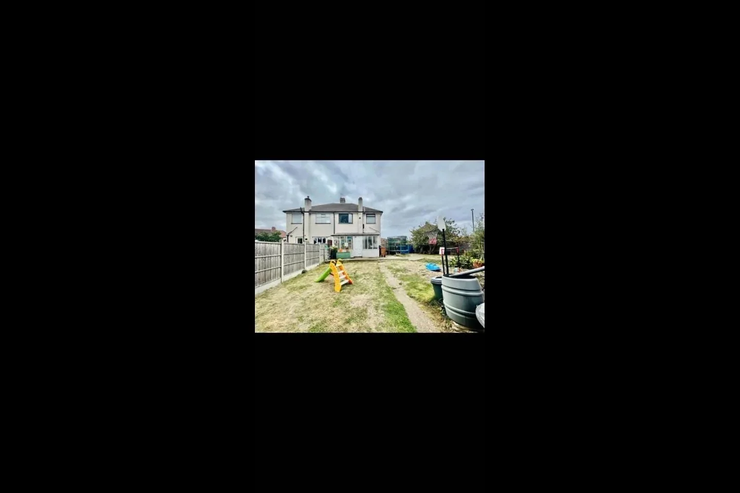 House Dorothy Evans Close in Greater London
