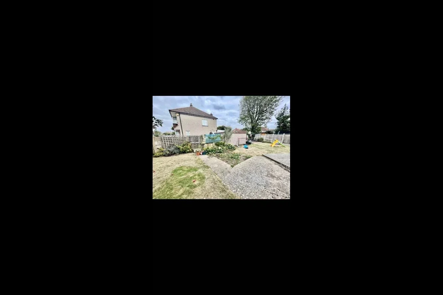House Dorothy Evans Close in Greater London