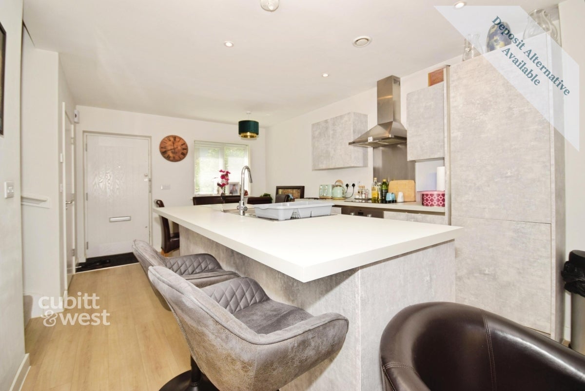 House Maude Close in Folkestone and Hythe District