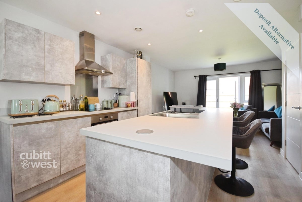 House Maude Close in Folkestone and Hythe District