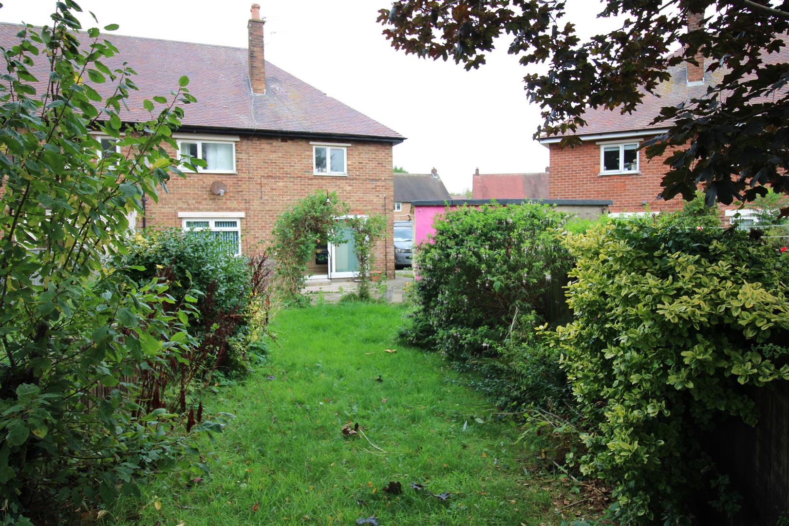 Flat Oldfield Crescent in Borough of Wyre
