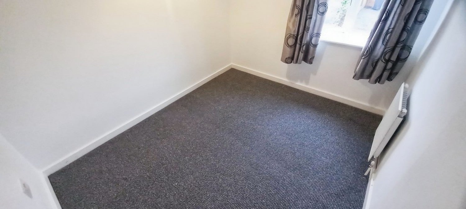 Flat Hassam Avenue in Newcastle-under-Lyme