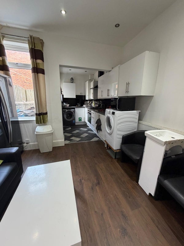 Room Abbeydale Road in Sheffield