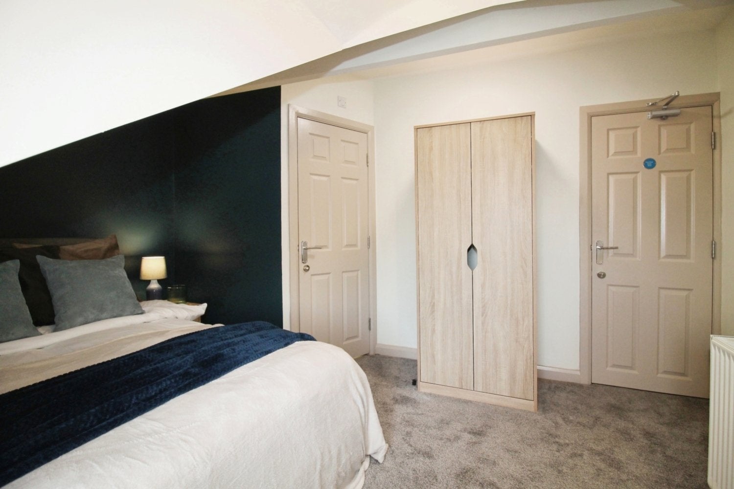 Room St Ann's Avenue in Leeds