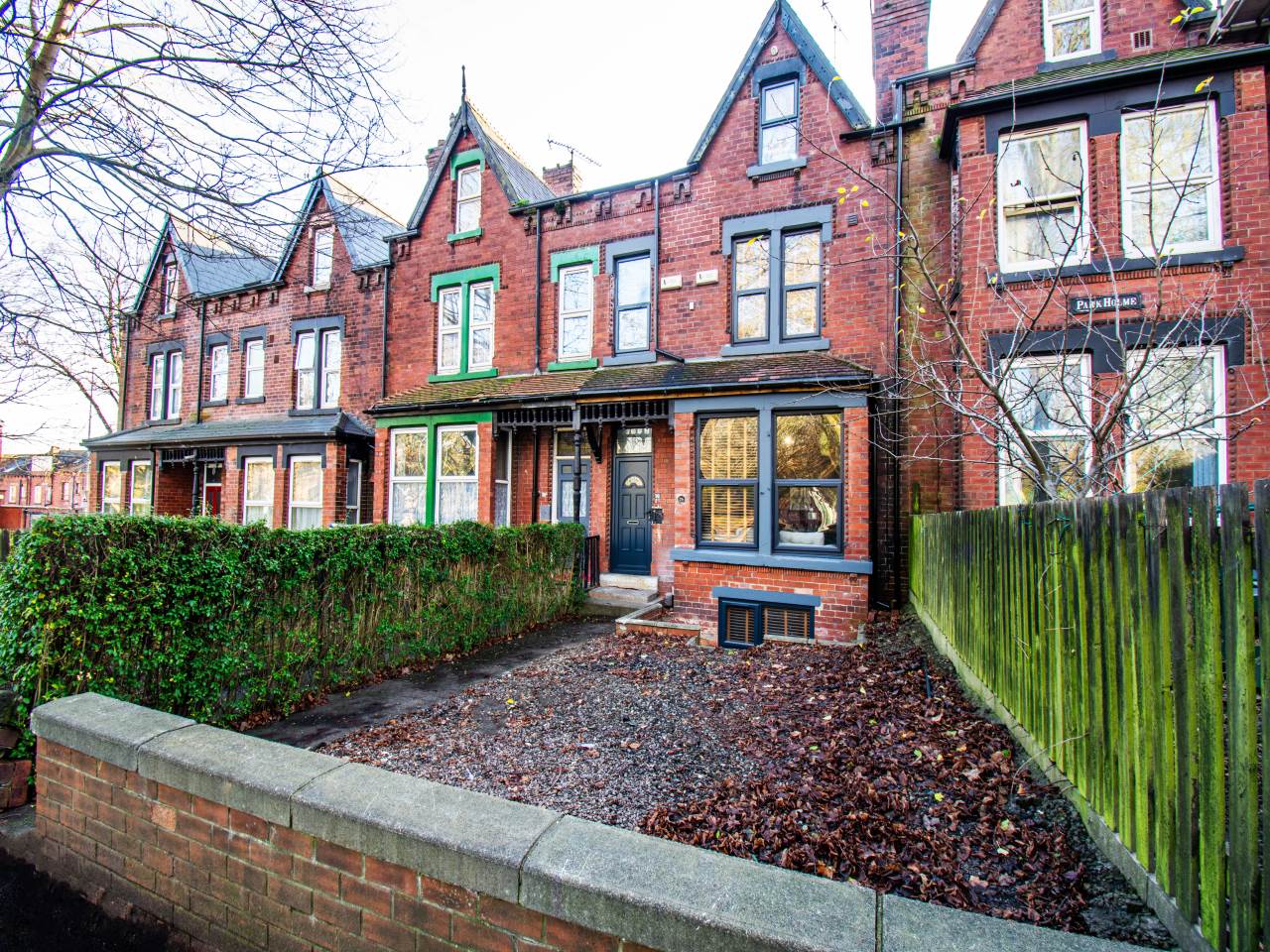 Room Back Harehills Avenue in Leeds