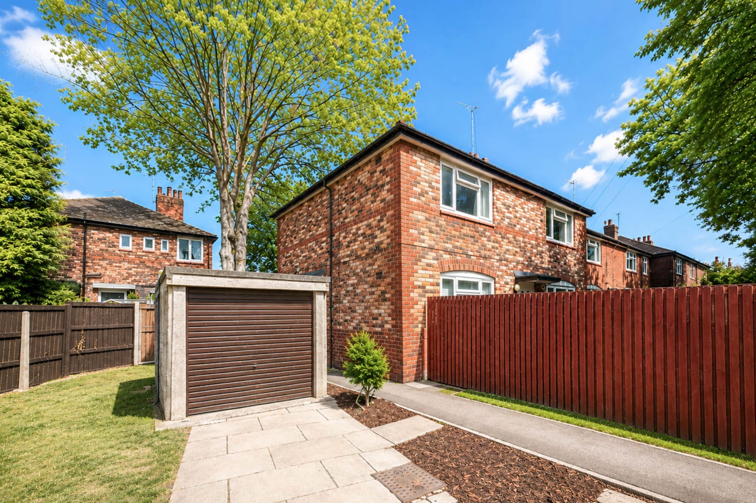 House Weller Avenue in Manchester