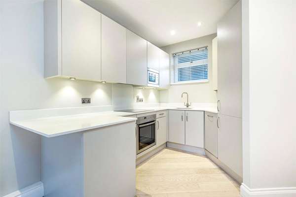 Flat Fulham Road in Greater London