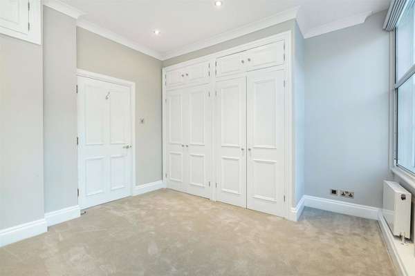 Flat Fulham Road in Greater London