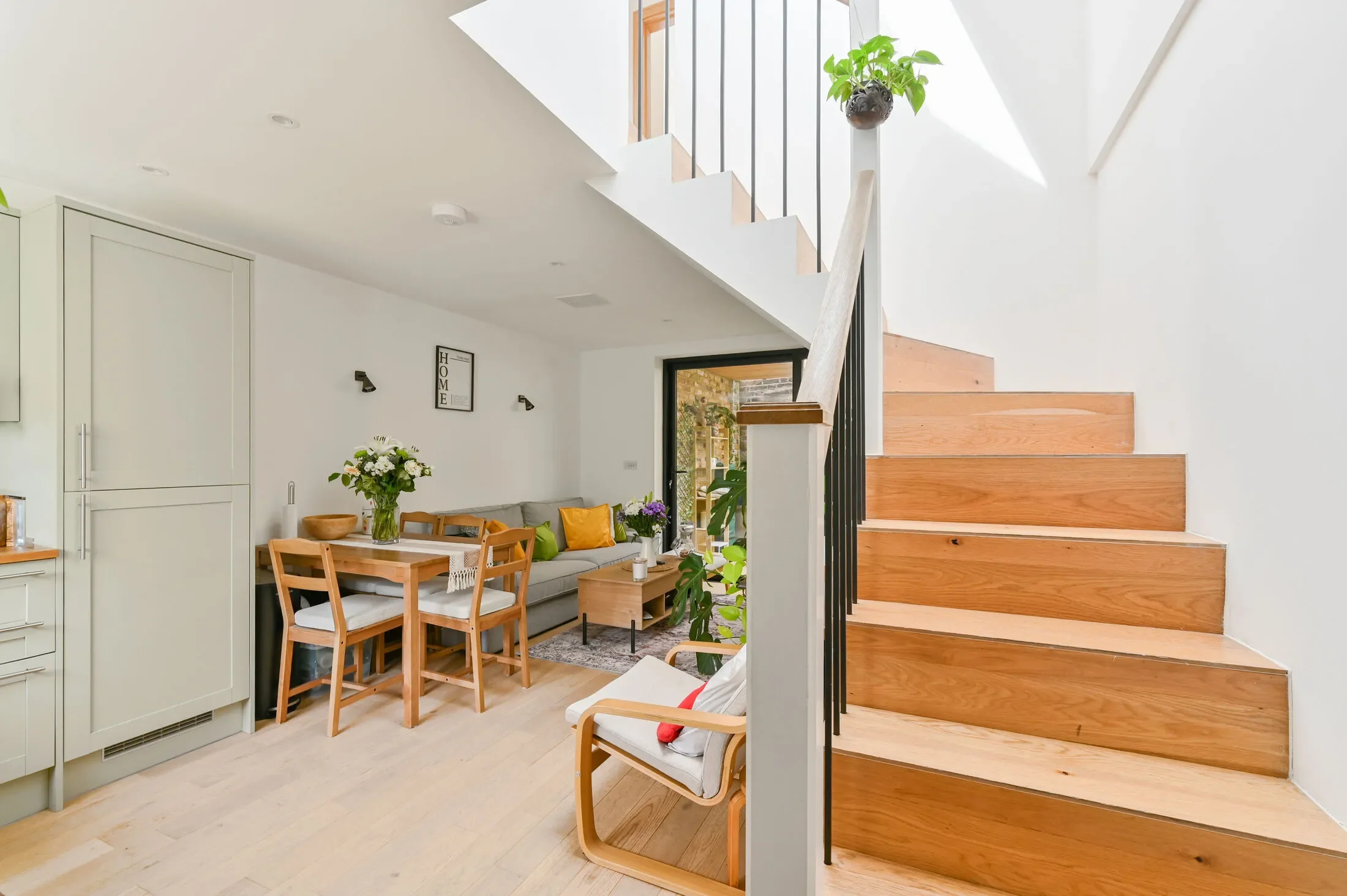 House Gleneldon Mews in Greater London