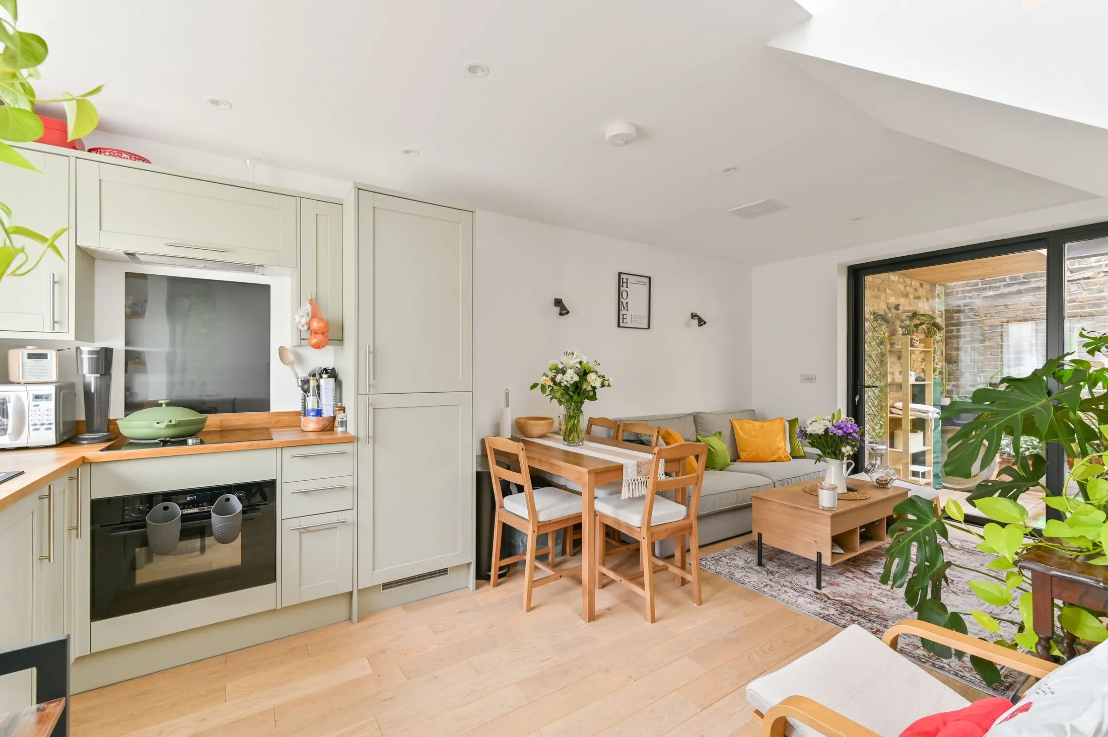 House Gleneldon Mews in Greater London