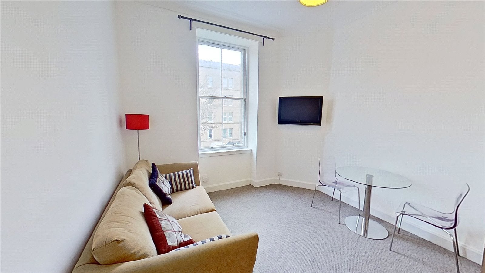 Flat Balfour Street in City of Edinburgh
