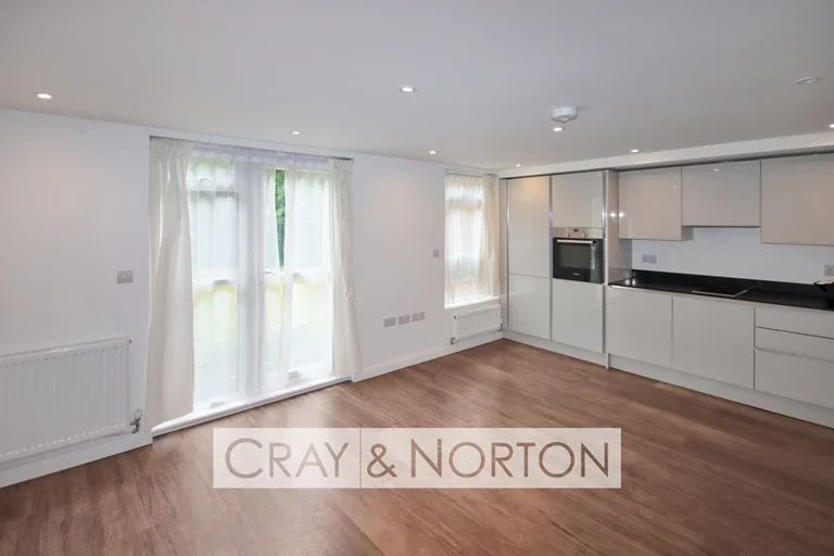 Flat Park Hill Rise in Greater London