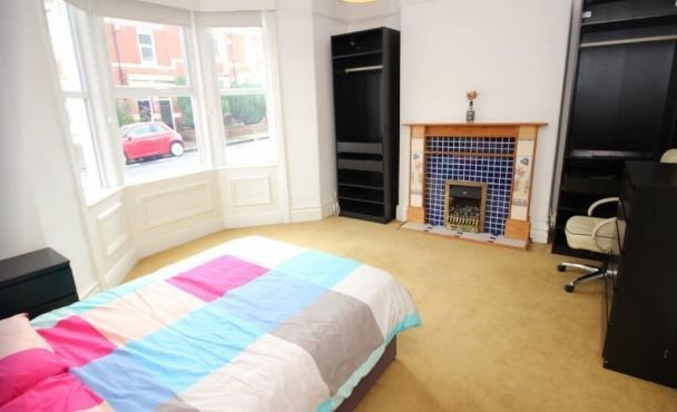 Flat Shortridge Terrace in Newcastle upon Tyne