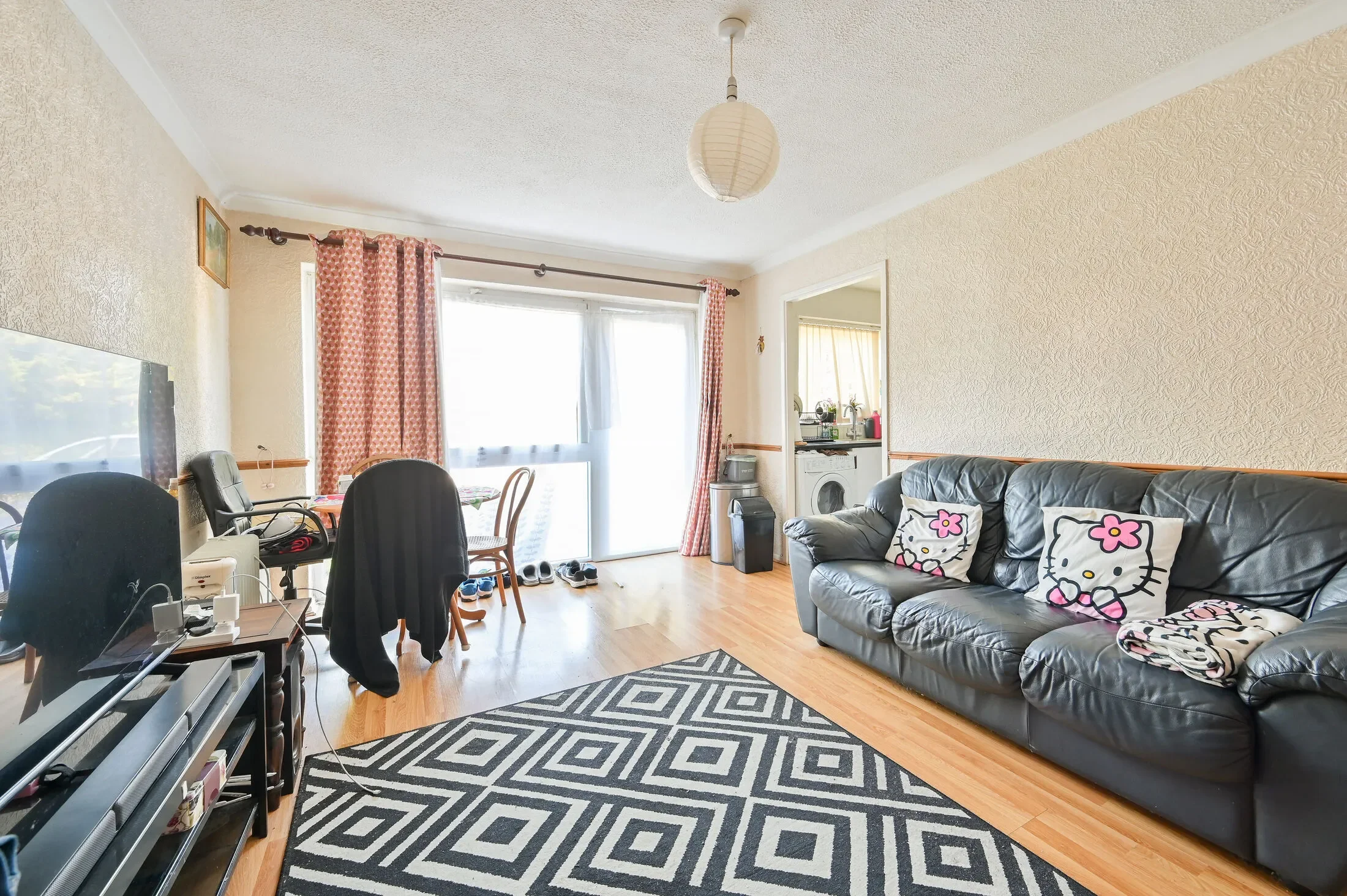 Flat Biskra in Watford