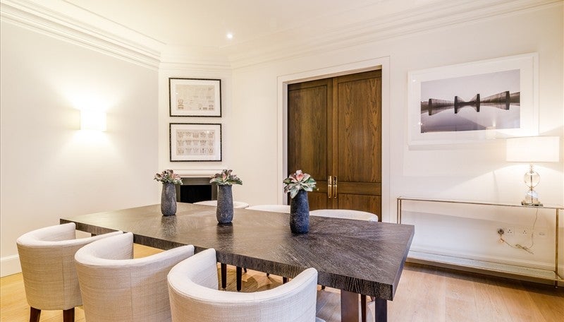 Flat Duke Street in City of Westminster