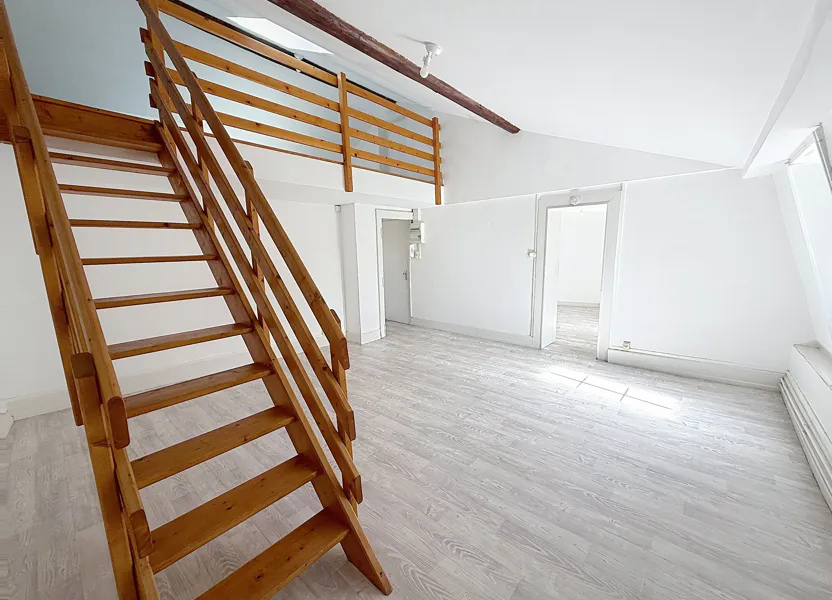 Flat Rue Henri Poincaré in Nancy