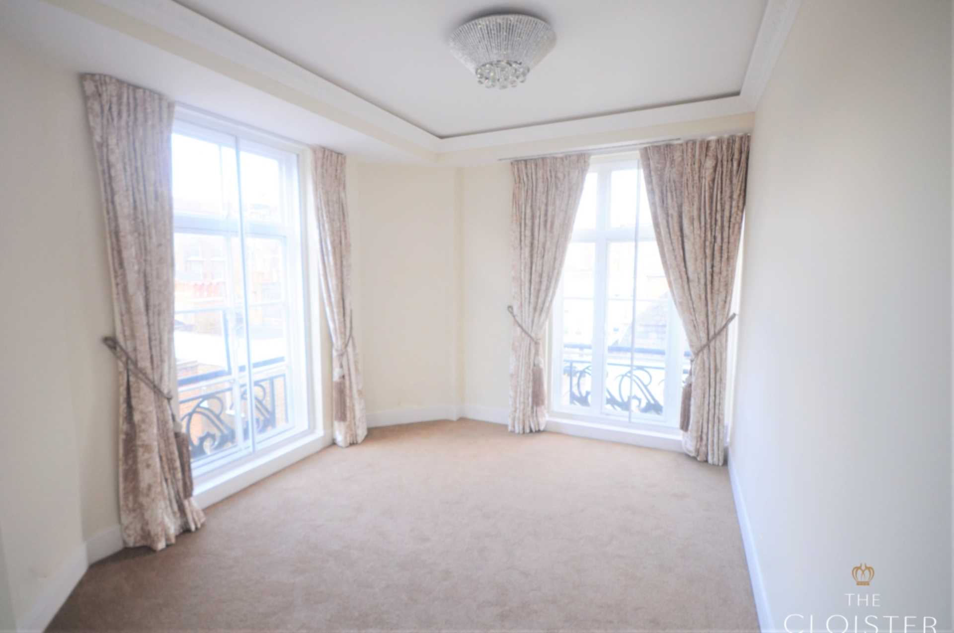 Flat Hertford Street in City of Westminster