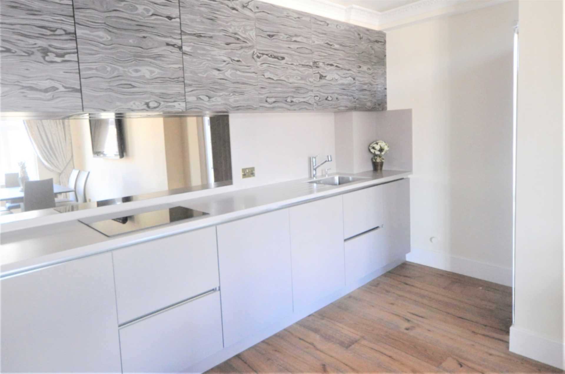 Flat Hertford Street in City of Westminster