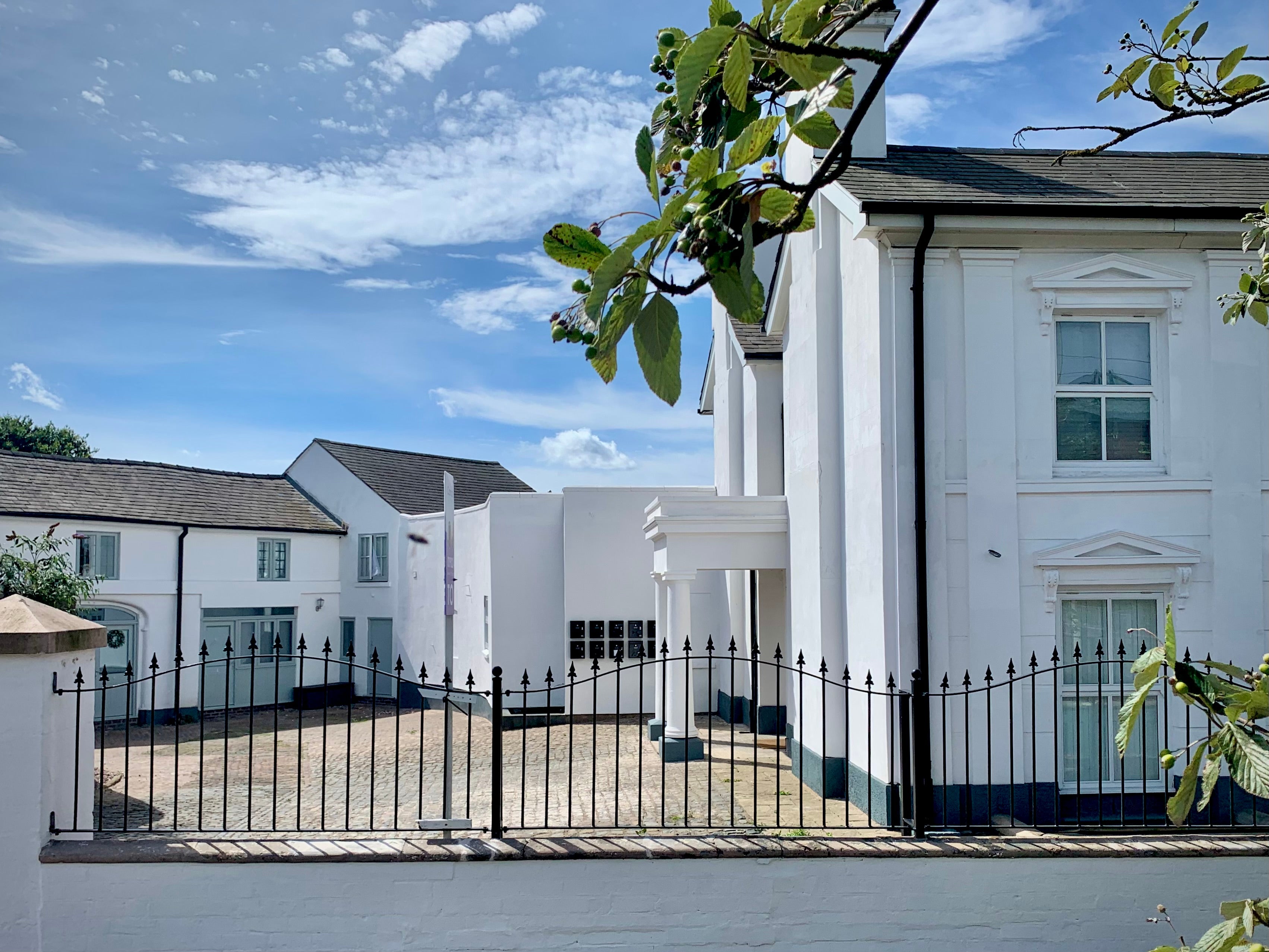 Flat Himley Road in Dudley