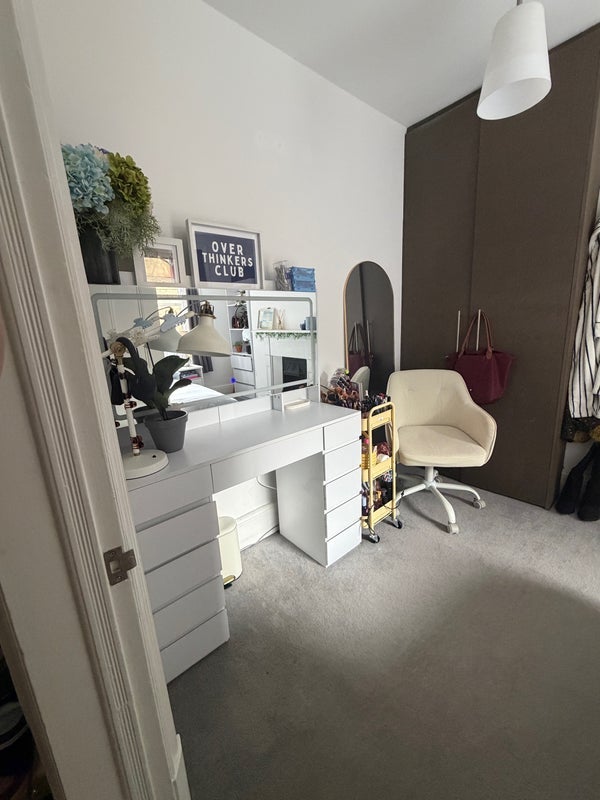 Flat Clapham Common North Side in Greater London