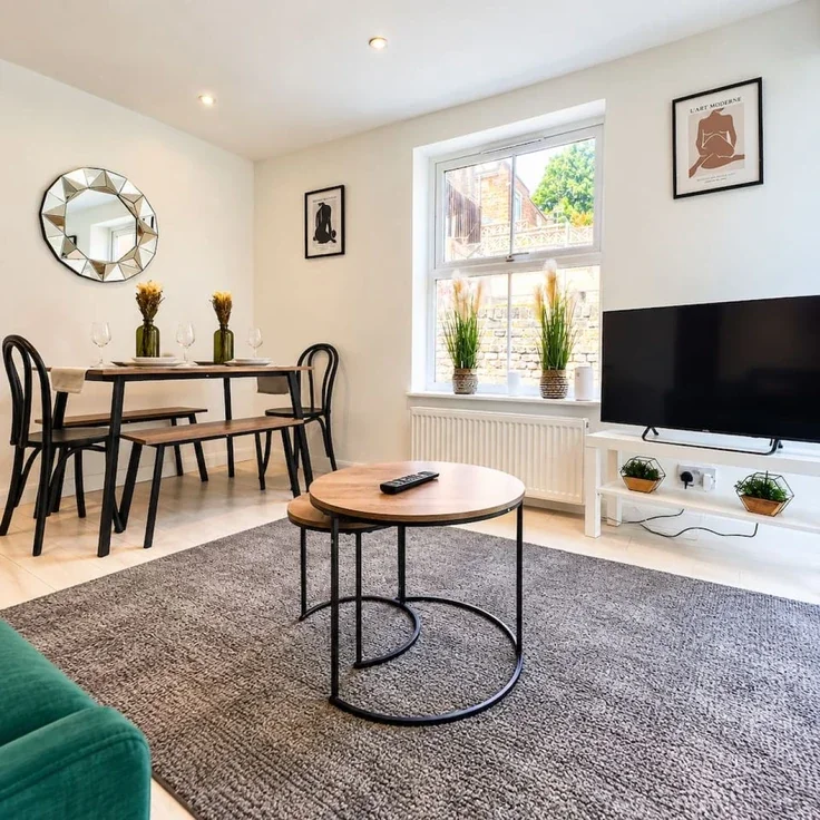 Flat Ashmore Road in City of Westminster