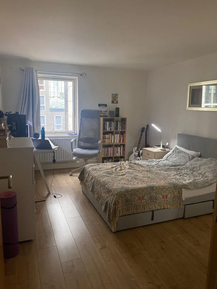 Flat Cassilis Road in Greater London
