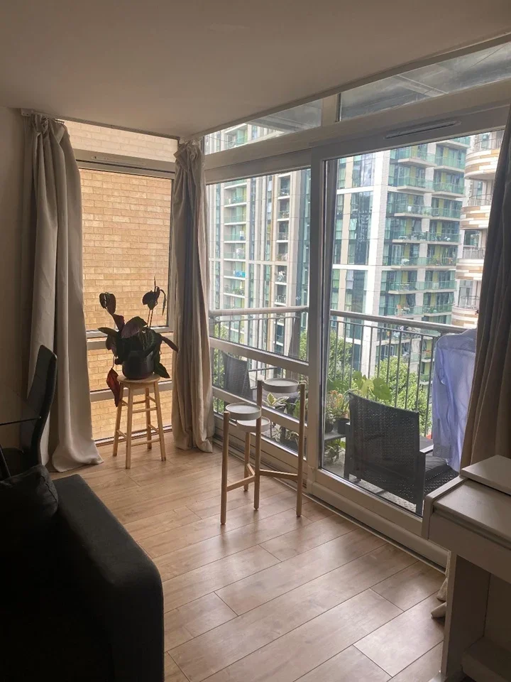 Flat Cassilis Road in Greater London