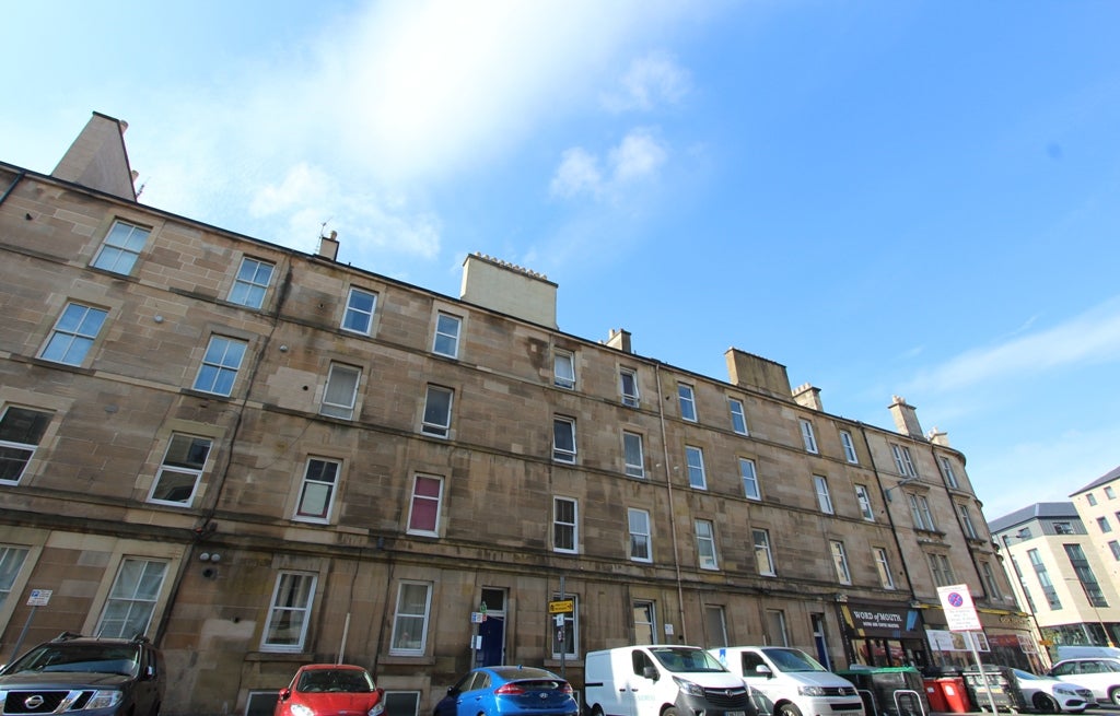 Flat Albert Street in City of Edinburgh