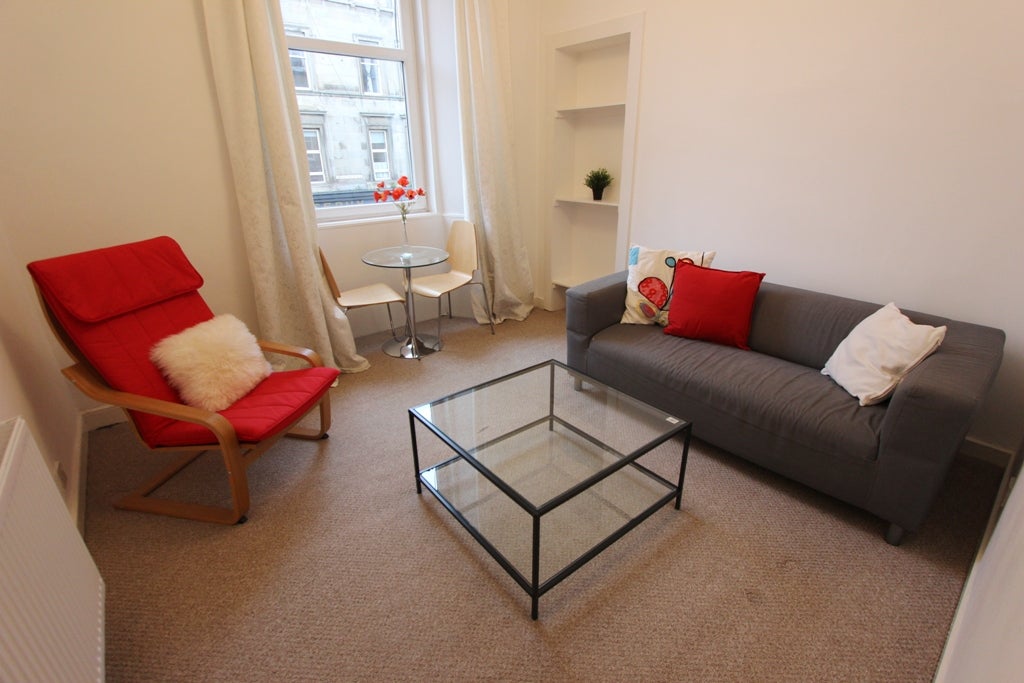 Flat Albert Street in City of Edinburgh